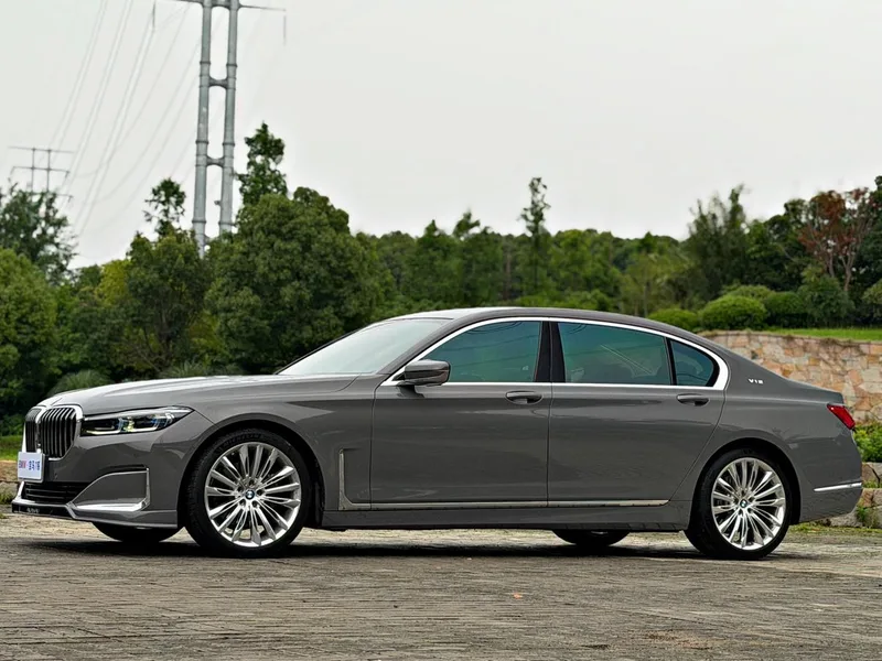 BMW 7 Series 2019 Restyling 730Li Luxury Set interior photo 17 BMW 7 Series 2019 Restyling 730Li Luxury Set interior photo 17