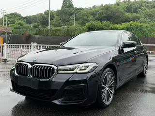 BMW 5 Series 2021 Restyling 530Li Leading Type M Sports suit exterior photo 1 BMW 5 Series 2021 Restyling 530Li Leading Type M Sports suit exterior photo 1