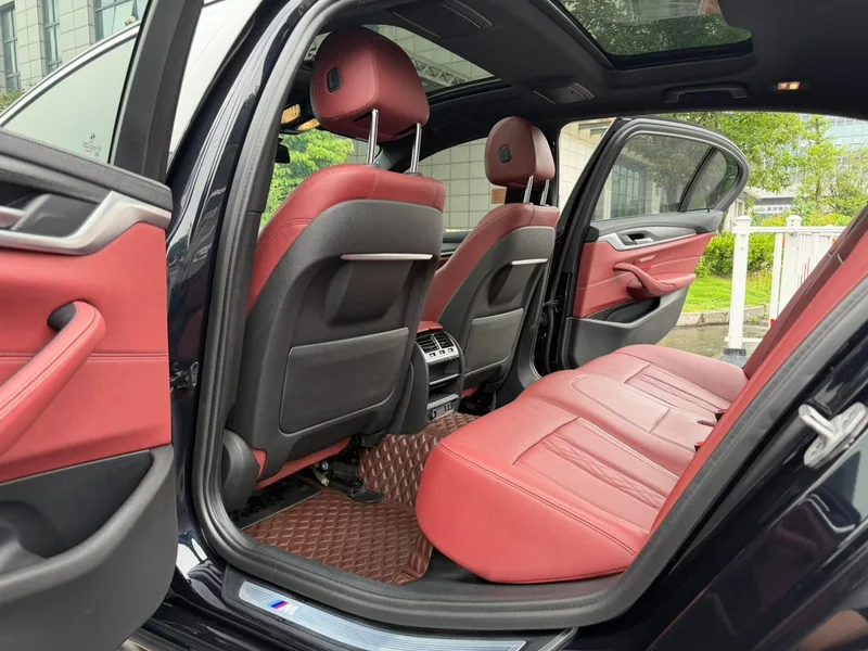 BMW 5 Series 2021 Restyling 530Li Leading Type M Sports suit interior photo 13 BMW 5 Series 2021 Restyling 530Li Leading Type M Sports suit interior photo 13