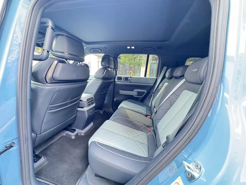 Fangchengbao Leopard 5 2023 Pilot Edition interior photo 11