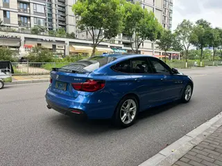 BMW 3 Series GT 2020 320i M Sports suit interior photo 6 BMW 3 Series GT 2020 320i M Sports suit interior photo 6