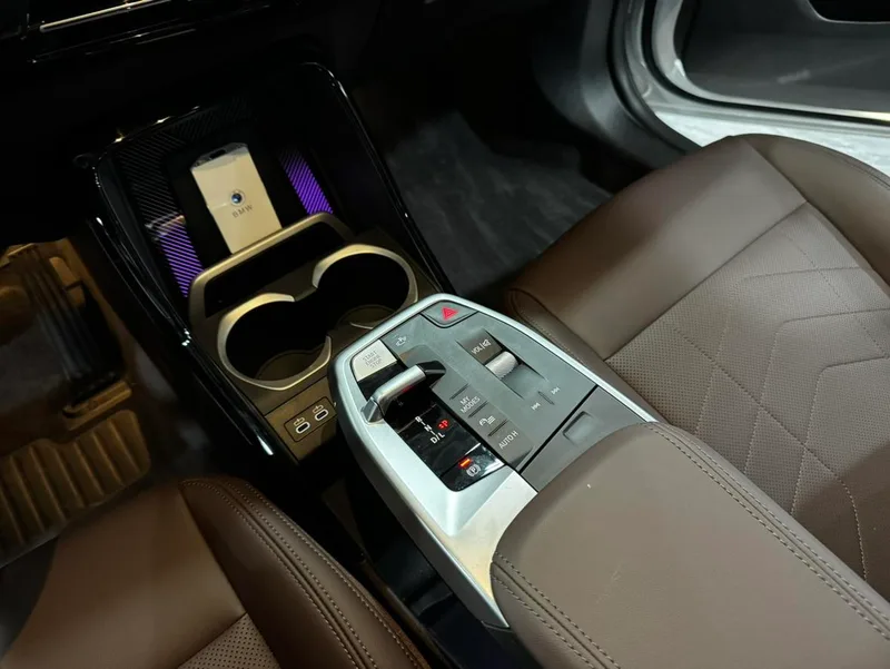 BMW X1 2025 sDrive25Li X Design Suit interior photo 10
