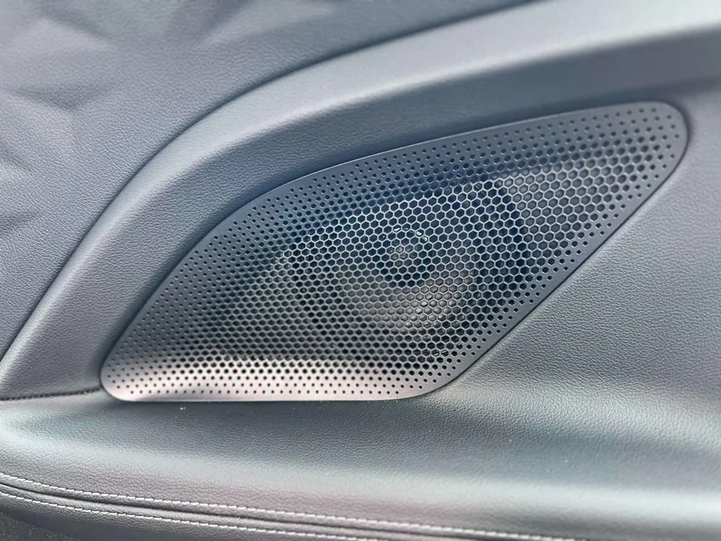 BMW M2 2024 M2 Coupe interior photo 19 BMW M2 2024 M2 Coupe interior photo 19