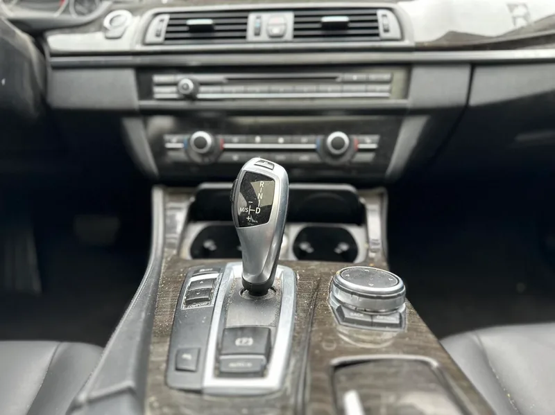 BMW 5 Series 2014 525Li Set de diseño de lujo interior foto 18