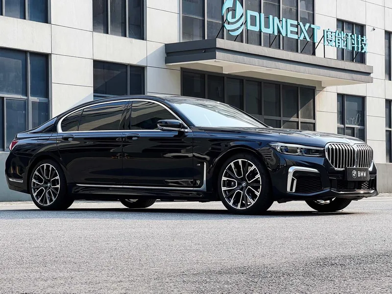 BMW 7 Series 2021 740Li xDrive Административный тип M Спортивный костюм экстерьер фото 3