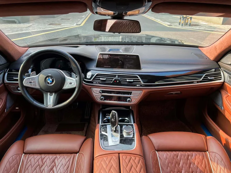 BMW 7 Series 2021 740Li xDrive Административный тип M Спортивный костюм интерьер фото 8