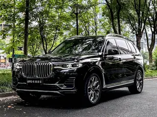 BMW X7 2022 xDrive40i Leading Luxury Set exterior photo 1