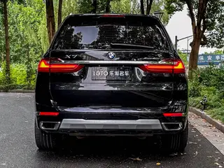BMW X7 2022 xDrive40i Leading Luxury Set exterior photo 5