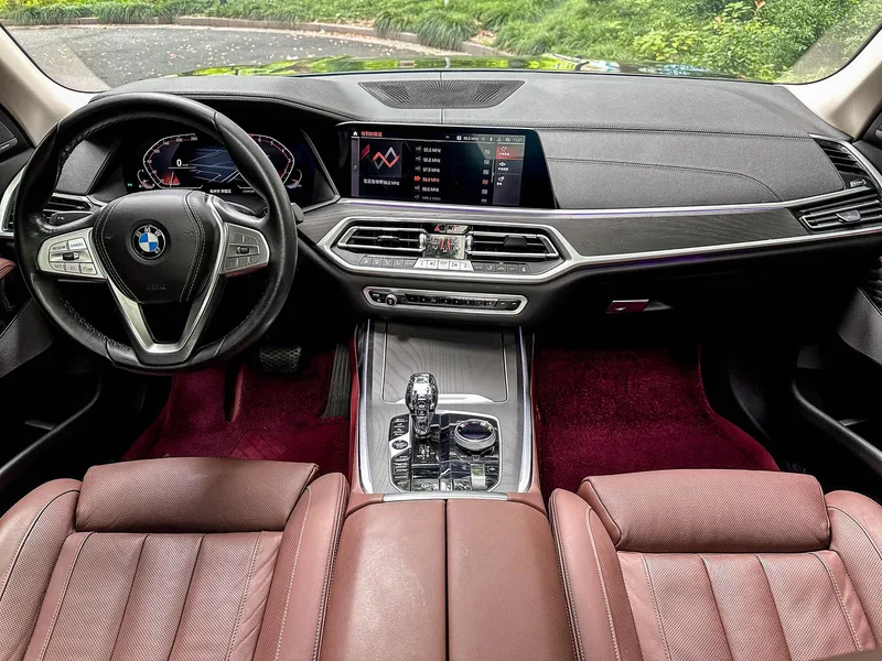 BMW X7 2022 xDrive40i Leading Luxury Set exterior photo 7