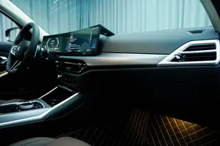 BMW 3 Series 2026 330Li M Sports Night Suit interior photo 8 BMW 3 Series 2026 330Li M Sports Night Suit interior photo 8