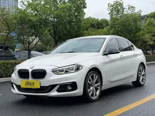 BMW 1 Series 2018 Restyling 120i Design Suit Type exterior photo 1 BMW 1 Series 2018 Restyling 120i Design Suit Type exterior photo 1