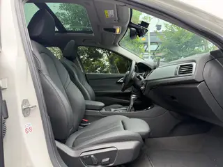 BMW 1 Series 2018 Restyling 120i Design Suit Type interior photo 9 BMW 1 Series 2018 Restyling 120i Design Suit Type interior photo 9