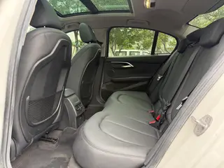 BMW 1 Series 2018 Restyling 120i Design Suit Type interior photo 10 BMW 1 Series 2018 Restyling 120i Design Suit Type interior photo 10