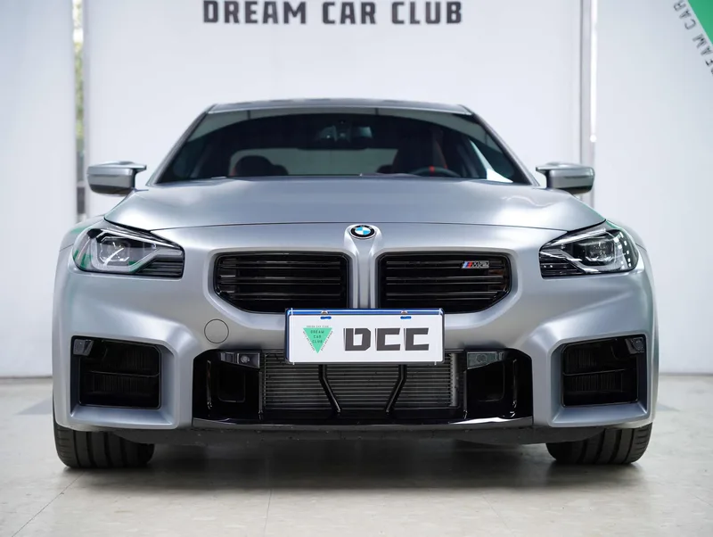 BMW M2 2024 M2 Coupe interior photo 16 BMW M2 2024 M2 Coupe interior photo 16