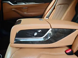 BMW 5 Series 2019 530Li Leading Type M Sports suit exterior photo 4 BMW 5 Series 2019 530Li Leading Type M Sports suit exterior photo 4