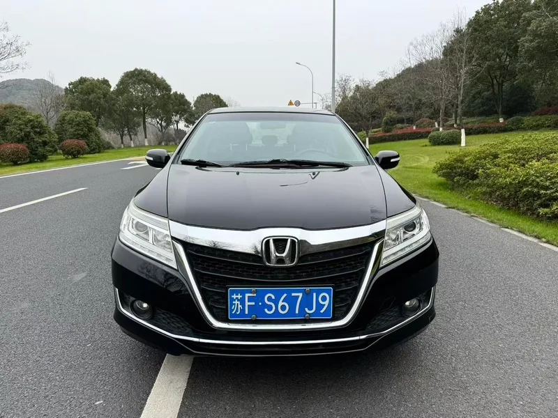 Honda Crider 2017 1.8L CVT Deluxe Special Edition exterior photo 2