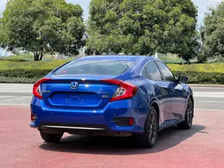 Honda Civic 2019 220TURBO CVT Version dynamique État VI extérieur photo 5 Honda Civic 2019 220TURBO CVT Version dynamique État VI extérieur photo 5