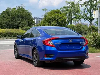 Honda Civic 2019 220TURBO CVT Version dynamique État VI extérieur photo 6 Honda Civic 2019 220TURBO CVT Version dynamique État VI extérieur photo 6