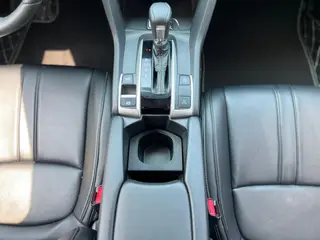 Honda Civic 2019 220TURBO CVT Version dynamique État VI intérieur photo 16 Honda Civic 2019 220TURBO CVT Version dynamique État VI intérieur photo 16
