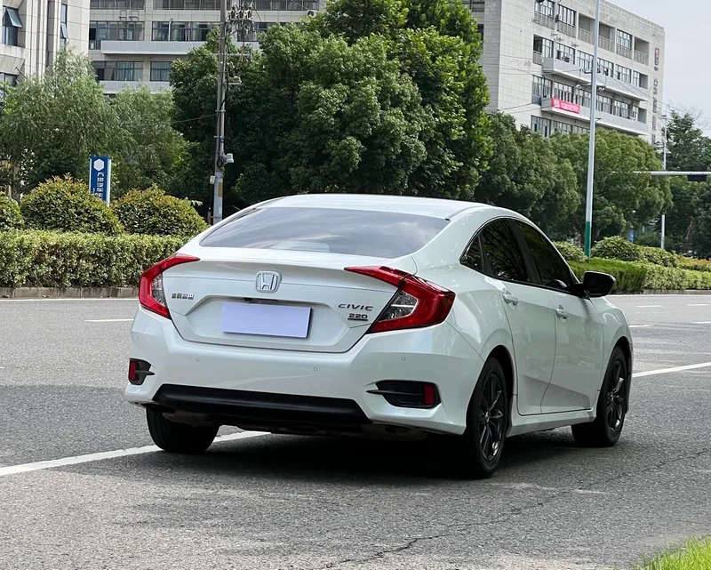 Honda Civic 2019 220TURBO CVT Dynamic Edition China V exterior photo 3 Honda Civic 2019 220TURBO CVT Dynamic Edition China V exterior photo 3