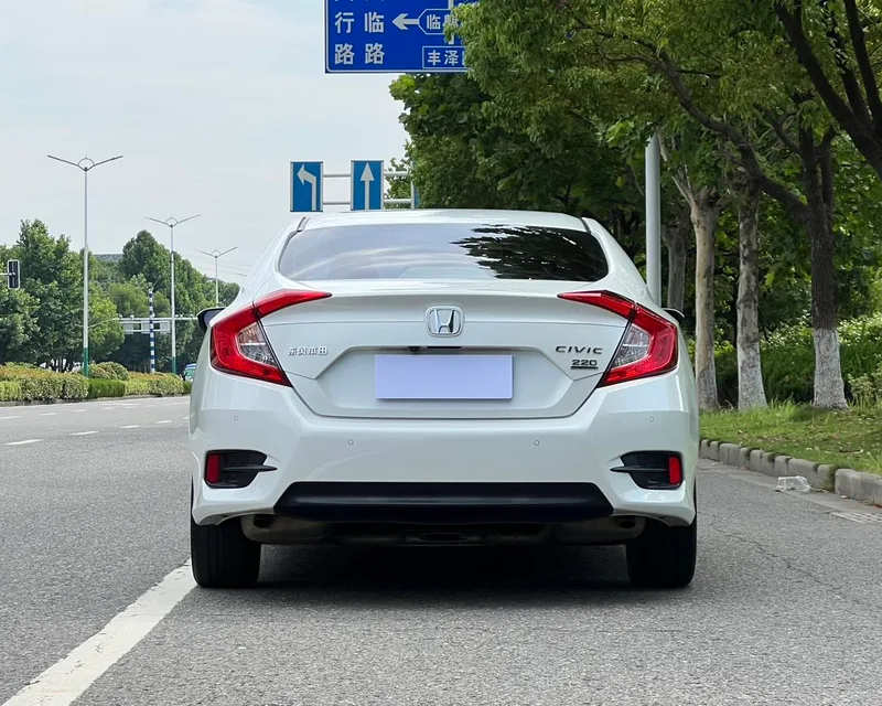 Honda Civic 2019 220TURBO CVT Dynamic Edition China V exterior photo 4 Honda Civic 2019 220TURBO CVT Dynamic Edition China V exterior photo 4