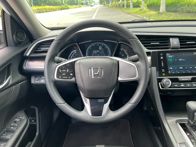 Honda Civic 2019 220TURBO CVT Dynamic Edition China V interior photo 12 Honda Civic 2019 220TURBO CVT Dynamic Edition China V interior photo 12