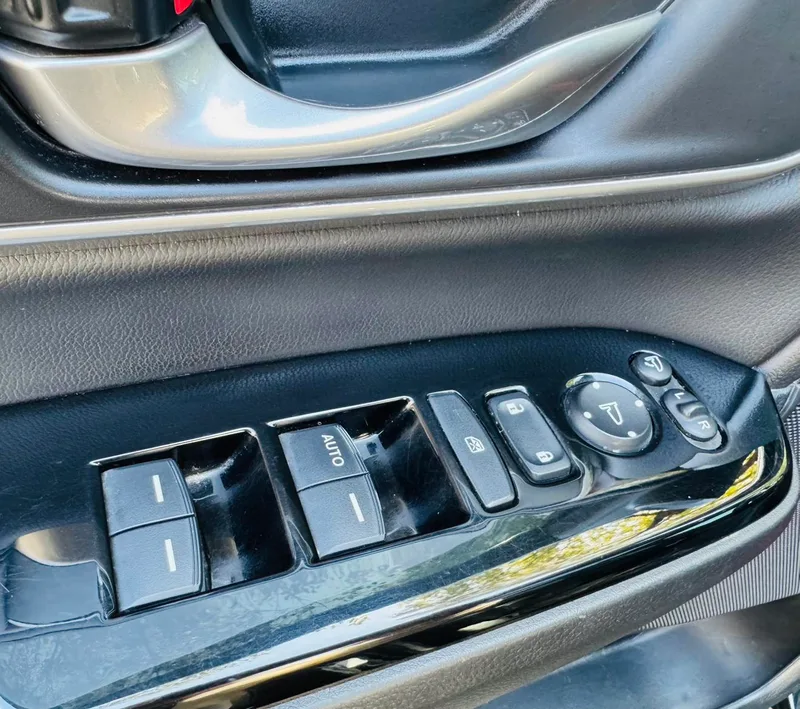 Honda CR-V 2021 240TURBO CVT Two-Drive Fashion Edition interior photo 14 Honda CR-V 2021 240TURBO CVT Two-Drive Fashion Edition interior photo 14