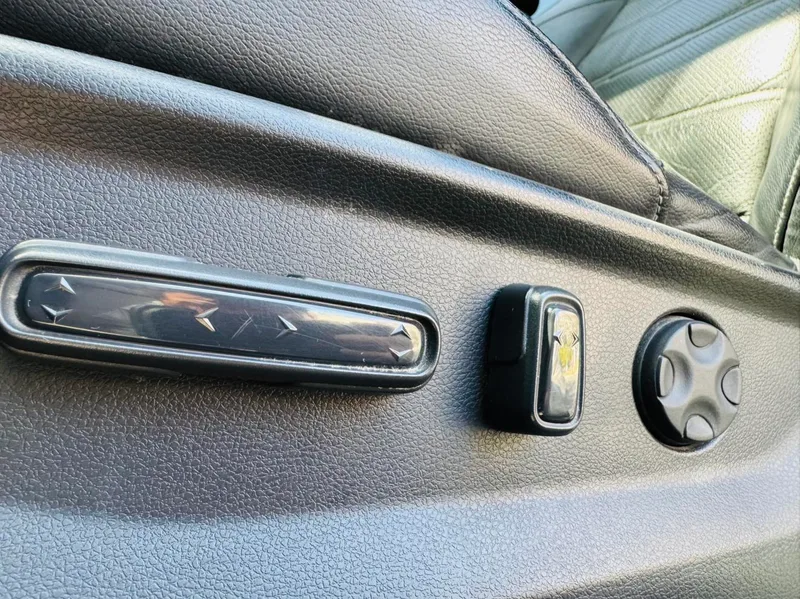 Honda CR-V 2021 240TURBO CVT Two-Drive Fashion Edition interior photo 16 Honda CR-V 2021 240TURBO CVT Two-Drive Fashion Edition interior photo 16