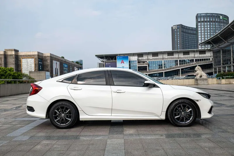 Honda Civic 2019 220TURBO CVT Dynamic Edition Country VI exterior photo 4 Honda Civic 2019 220TURBO CVT Dynamic Edition Country VI exterior photo 4