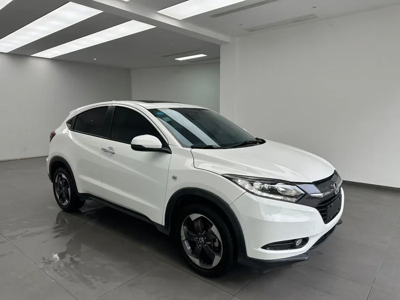 Honda Vezel 2017 1.8L CVT Pionnier à deux roues motrices extérieur photo 3 Honda Vezel 2017 1.8L CVT Pionnier à deux roues motrices extérieur photo 3