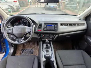 Honda Vezel 2015 1.5L Manual two-wheel drive comfort type interior photo 6 Honda Vezel 2015 1.5L Manual two-wheel drive comfort type interior photo 6