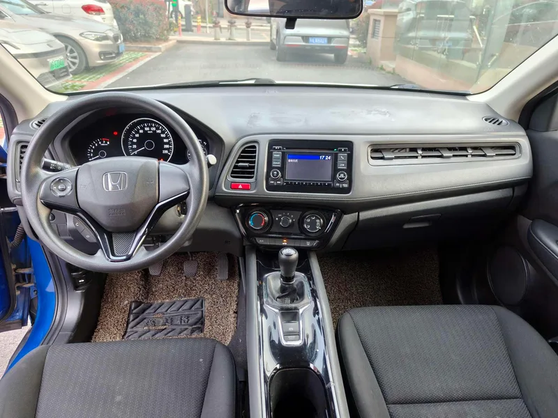 Honda Vezel 2015 1.5L Manual two-wheel drive comfort type interior photo 6 Honda Vezel 2015 1.5L Manual two-wheel drive comfort type interior photo 6