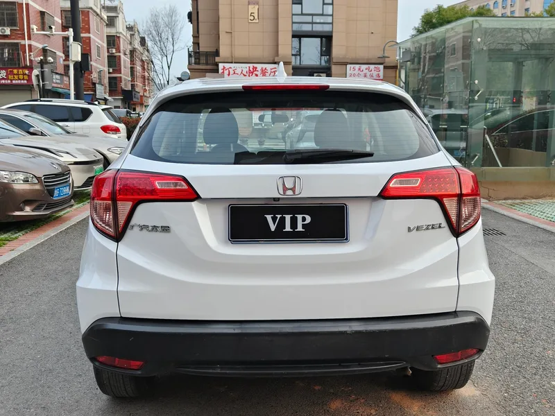 Honda Vezel 2015 1.5L Manual two-wheel drive comfort type interior photo 8 Honda Vezel 2015 1.5L Manual two-wheel drive comfort type interior photo 8