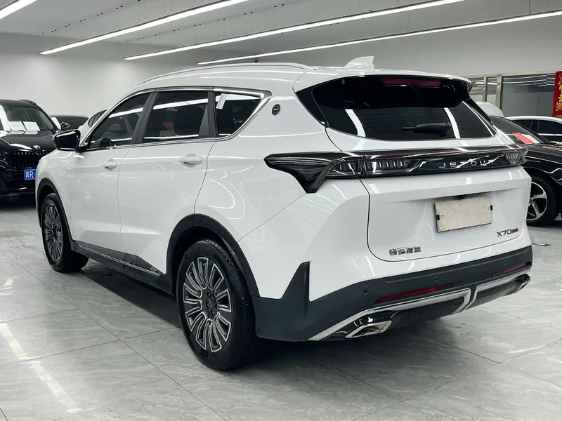 Jetour X70 PLUS 2025 1.5T 7DCT Роскошная версия 7 Кресло экстерьер фото 6 Jetour X70 PLUS 2025 1.5T 7DCT Роскошная версия 7 Кресло экстерьер фото 6
