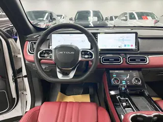 Jetour X70 PLUS 2025 1.5T 7DCT Роскошная версия 7 Кресло интерьер фото 11 Jetour X70 PLUS 2025 1.5T 7DCT Роскошная версия 7 Кресло интерьер фото 11