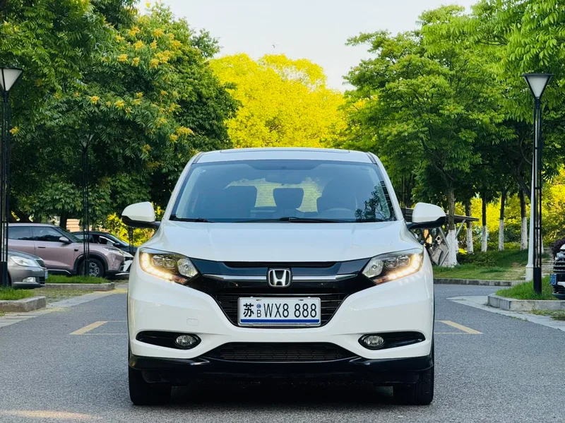 Honda Vezel 2016 1.8L CVT Two-drive pioneer type exterior photo 2