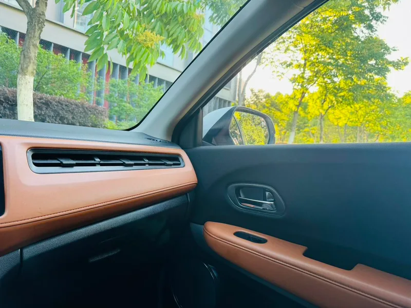 Honda Vezel 2016 1.8L CVT Two-drive pioneer type interior photo 18