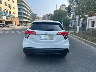 Honda Vezel 2019 1.5L CVT pioneer type Country VI interior photo 20 Honda Vezel 2019 1.5L CVT pioneer type Country VI interior photo 20