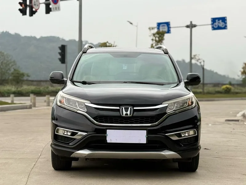 Honda CR-V 2015 2.0L Версия с двумя приводами экстерьер фото 2
