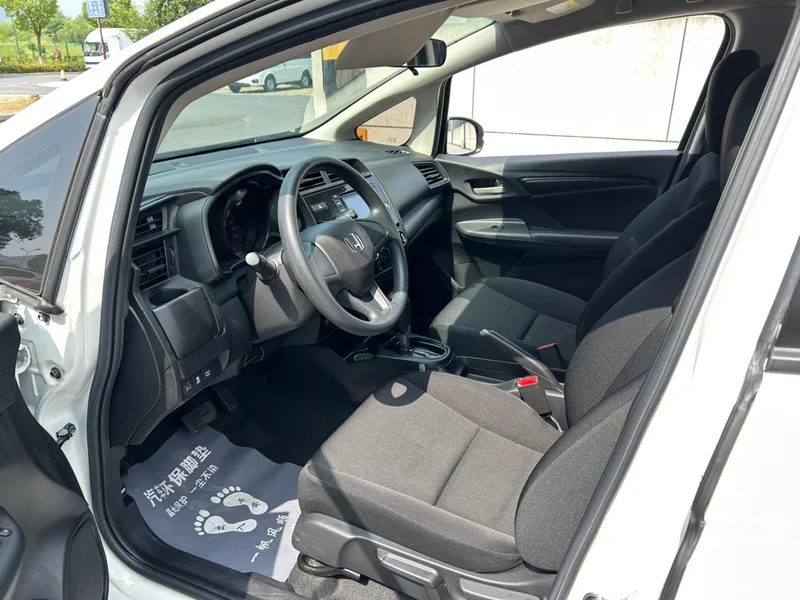 Honda Fit 2020 1.5L CVT Comfort Edition exterior photo 4