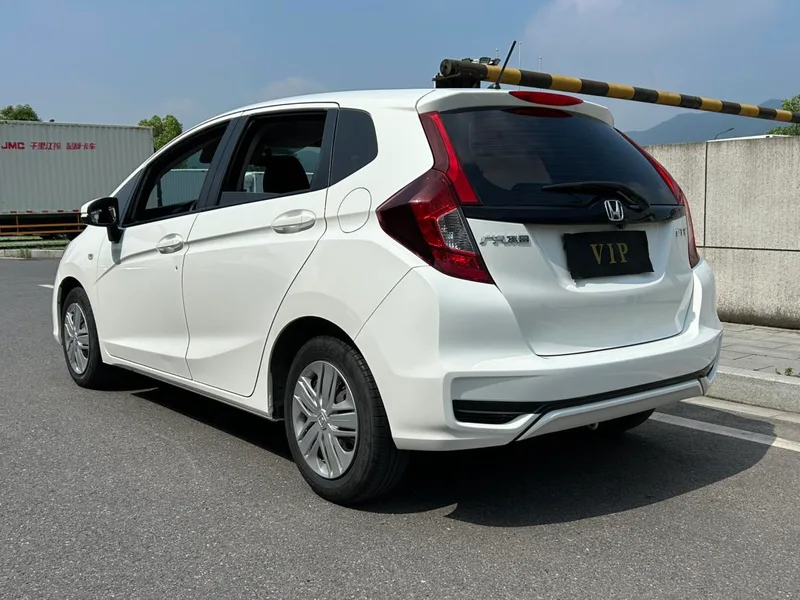 Honda Fit 2020 1.5L CVT Comfort Edition exterior photo 7