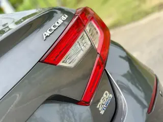 Honda Accord 2018 260TURBO Elite Edition Country VI interior photo 17