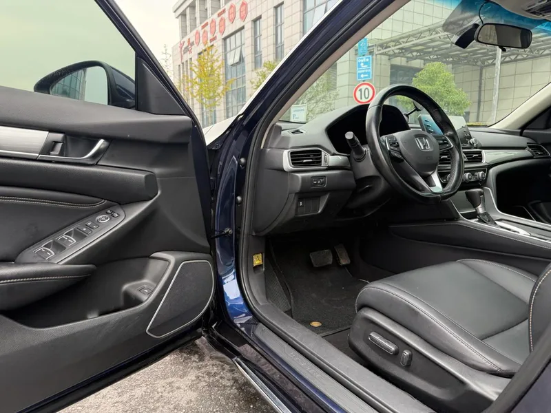 Honda Inspire 2019 260TURBO Fine Edition Country VI exterior photo 5 Honda Inspire 2019 260TURBO Fine Edition Country VI exterior photo 5
