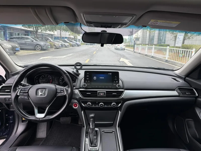 Honda Inspire 2019 260TURBO Fine Edition Country VI exterior photo 8 Honda Inspire 2019 260TURBO Fine Edition Country VI exterior photo 8