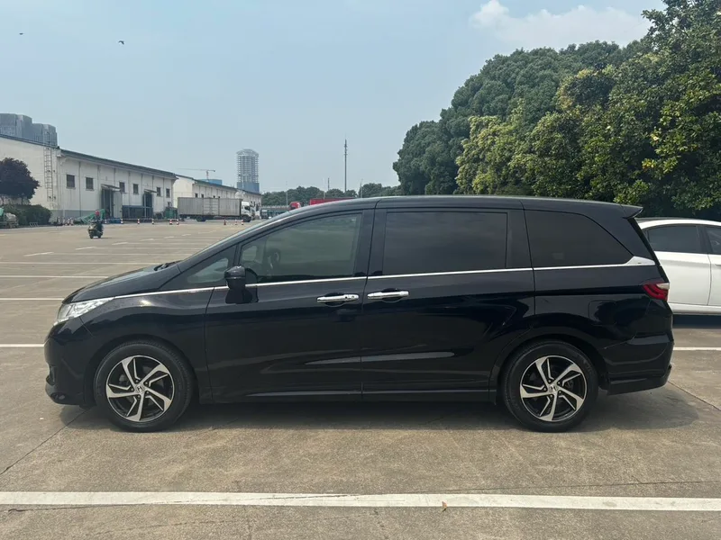 Honda Odyssey 2015 2.4L Умная версия экстерьер фото 4