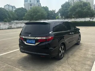 Honda Odyssey 2015 2.4L Умная версия интерьер фото 10
