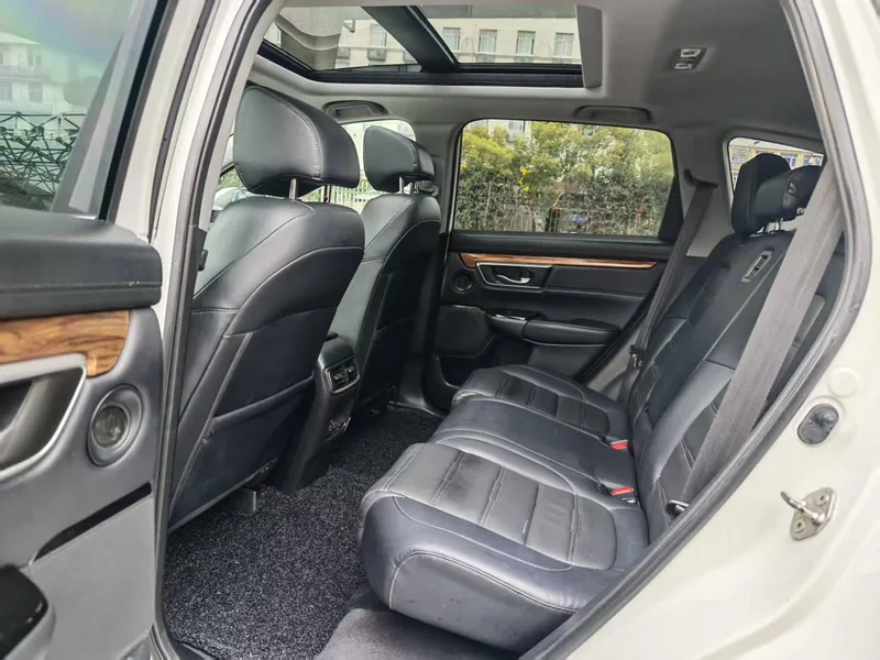 Honda CR-V 2020 Versión deslumbrante plus 240TURBO CVT Versión de moda con tracción en dos ruedas interior foto 6 Honda CR-V 2020 Versión deslumbrante plus 240TURBO CVT Versión de moda con tracción en dos ruedas interior foto 6