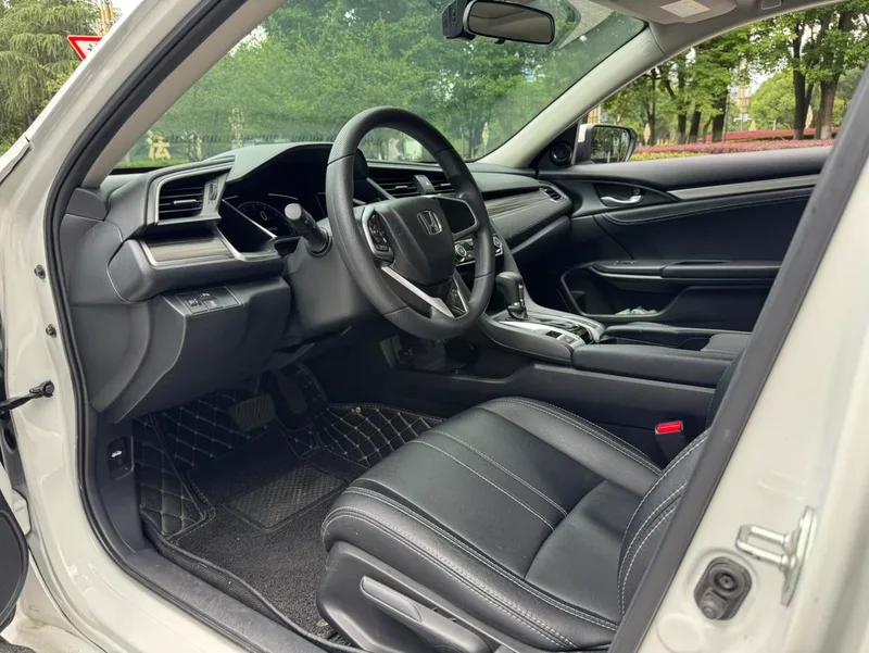 Honda Civic 2019 220TURBO CVT Dynamic Edition Country VI exterior photo 4 Honda Civic 2019 220TURBO CVT Dynamic Edition Country VI exterior photo 4