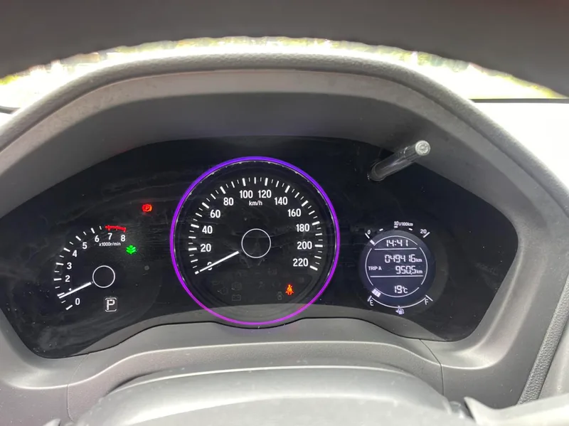 Honda Vezel 2020 1.5L CVT Pioneer Edition interior photo 15 Honda Vezel 2020 1.5L CVT Pioneer Edition interior photo 15