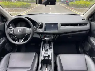 Honda Vezel 2020 1.5L CVT Pioneer Edition interior photo 16 Honda Vezel 2020 1.5L CVT Pioneer Edition interior photo 16